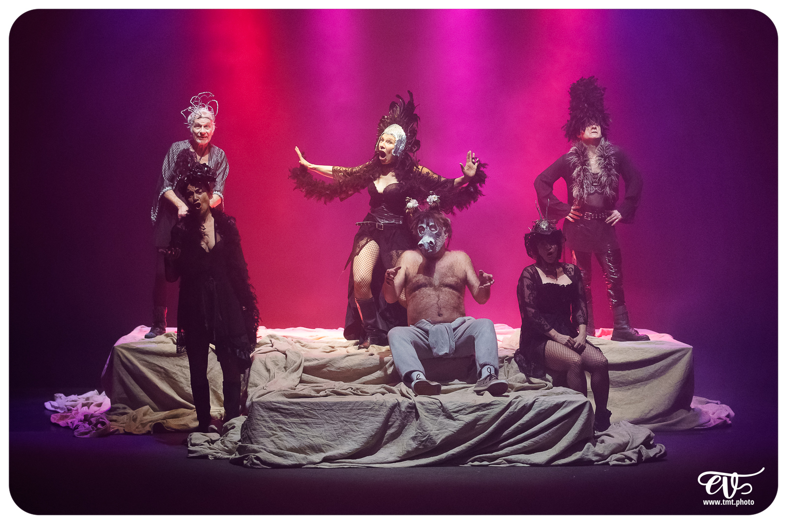 UN SONGE, UNE NUIT, L'ETE (CIE DU MATAMORE)